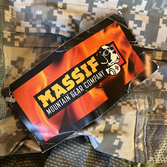 MASSIF Size Small Army ACU Camouflage  Flame Resistant Army Combat Shirt ACS NEW - Picture 8 of 14